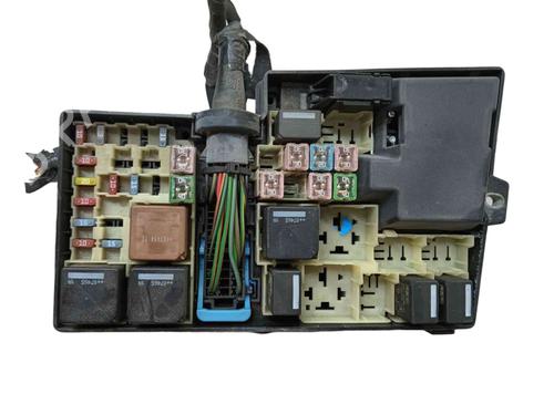 Fuse box VOLVO C30 (533) 1.6 D | BP38038189E1  - Image 6