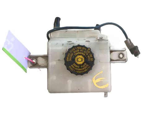 Used Brake fluid reservoir Brake fluid reservoir LEXUS CT (ZWA10_) 200h (ZWA10_) (99 hp) 36422199 36422199