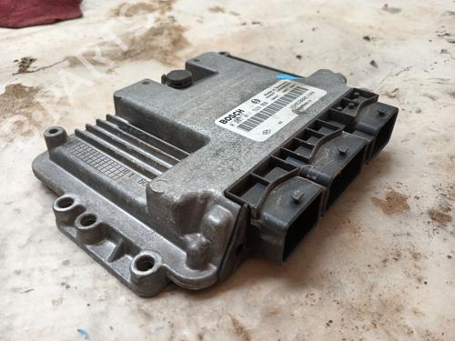 Used Engine control unit (ECU) RENAULT TRAFIC II Bus (JL) [2001-2025]  28110628