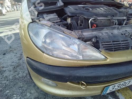 Used Right headlight Right headlight PEUGEOT 206 Hatchback (2A/C) 1.4 HDi eco 70 (68 hp) 11109881 11109881