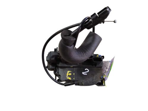 front-right-lock-renault-megane-iii-hatchback-bz01_-b3_-2008-39977320 main image
