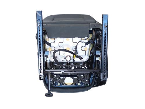 Right front seat AUDI Q2 (GAB, GAG) 1.6 TDI | BP31885658C16