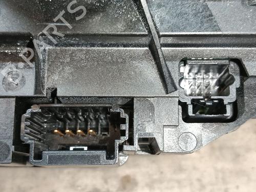 Switch PEUGEOT 3008 II SUV (MC_, MR_, MJ_, M4_) 1.5 BlueHDi 130 | BP29885351I30