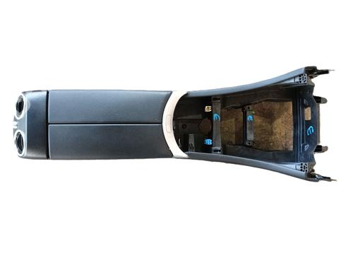 Used Armrest / Center console Armrest / Center console MERCEDES-BENZ GLC (X253) 200 EQ Boost 4-matic (253.981) (197 hp) 34647854 34647854