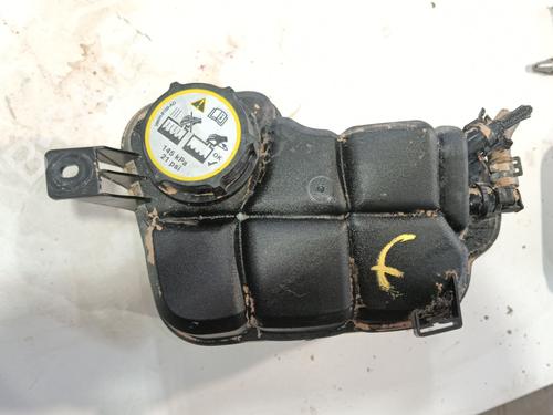 Used Expansion tank JAGUAR E-PACE (X540) 2.0 D180 AWD (179 hp) 32264799