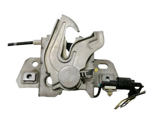 Used Hood lock Hood lock VOLVO C30 (533) 1.6 D (109 hp) 10547242 10547242
