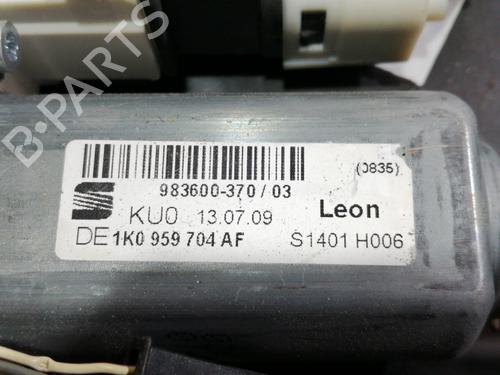Rear right window mechanism SEAT LEON (1P1) 1.9 TDI | BP8140294C25 