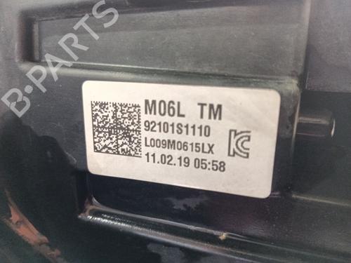 Left headlight HYUNDAI SANTA FÉ IV (TM, TMA) 2.2 CRDi | BP29356613C28 