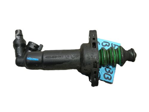 Used Clutch slave cylinder VW GOLF IV (1J1) 1.8 T (150 hp) 18015429