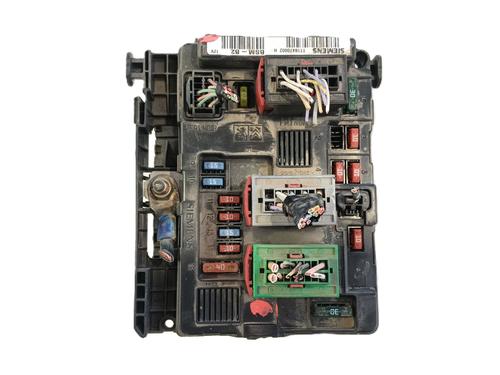 Used Fuse box PEUGEOT PARTNER MPV (5_, G_) 1.9 D (69 hp) 31585092