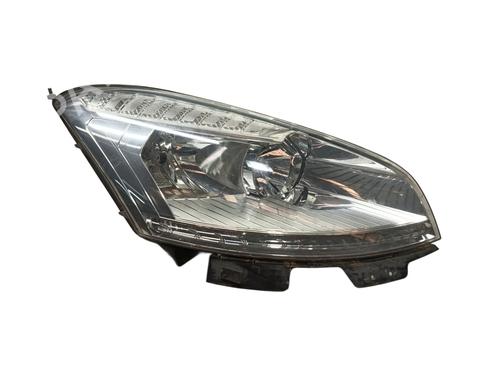 Used Right headlight CITROËN C4 Picasso I MPV (UD_) 1.6 HDi 110 (112 hp) 31874386