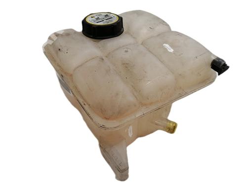 expansion-tank-ford-focus-iii-8v618k218-2010-2011-2012-2013-2014-2015-2016-2017-2018-2019-2020-9294753 main image