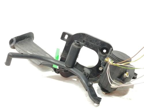 pedal-bmw-3-e46-320-d-35411163875-1997-1998-1999-2000-2001-2002-2003-2004-2005-7007785 main image