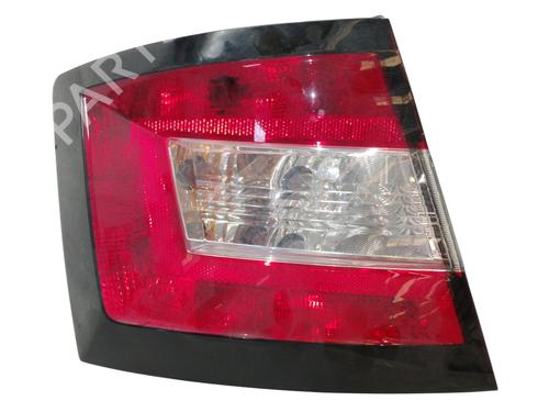 Used Left taillight SKODA FABIA III (NJ3) 1.0 (60 hp) 8522375