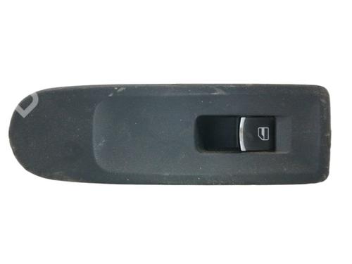 Used Right front window switch Right front window switch VW GOLF VI (5K1) 1.4 TSI (122 hp) 10750688 10750688