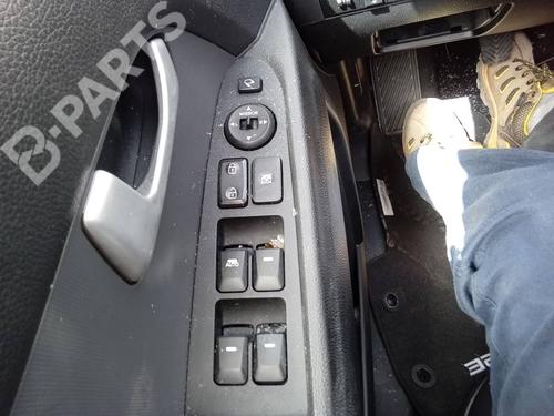 Used Left front window switch Left front window switch KIA SPORTAGE IV (QL, QLE) 1.7 CRDi (116 hp) 9624695 9624695