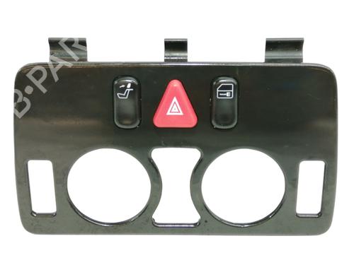Used Warning switch MERCEDES-BENZ CLK (C208) CLK 200 (208.335) (136 hp) 5383830
