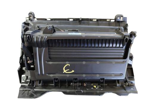 Glove box VW GOLF VIII (CD1, DA1) 1.5 eTSI | BP38872751C95 - Image 2