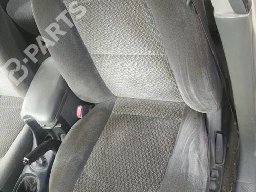 Used Left front seat Left front seat HYUNDAI SANTA FÉ I (SM) 2.0 CRDi 4x4 (113 hp) 9957004 9957004