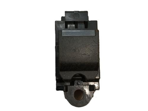 Used Left rear window switch Left rear window switch LAND ROVER RANGE ROVER SPORT II (L494) 4.4 SDV8 4x4 (340 hp) 34648028 34648028