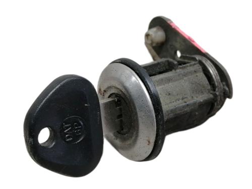 Tailgate lock NISSAN SERENA (C23) 2.3 D | BP5342685C101 