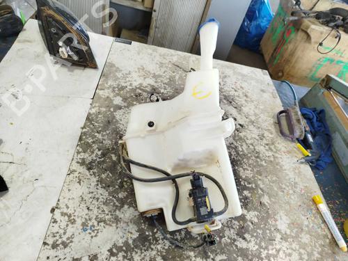 Used Windscreen washer tank Windscreen washer tank 38647048 38647048