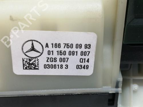 Tailgate handle MERCEDES-BENZ GLA-CLASS (X156) GLA 180 (156.942) | BP13042931C132 
