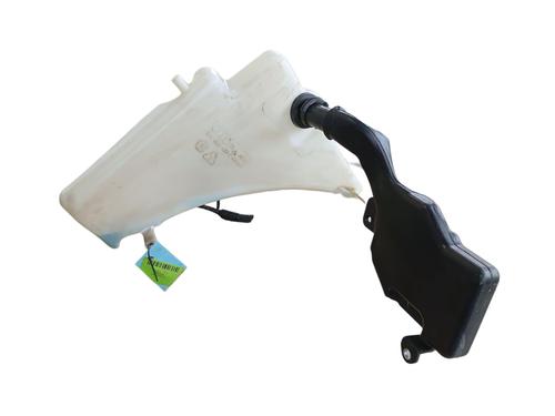 Used Windscreen washer tank AUDI A4 B8 Avant (8K5) [2007-2017]  25051460