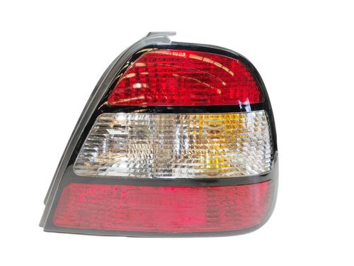 Used Right taillight DAEWOO LEGANZA (KLAV) 2.2 16V (136 hp) 6877570