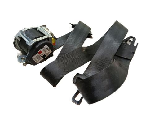 Sikkerhedssele foran venstre Sikkerhedssele foran venstre OPEL CORSA F (P2JO) CORSA-e (68) (136 hp) 34543567 34543567