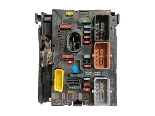 Used Fuse box Fuse box CITROËN C3 I (FC_, FN_) 1.4 HDi (68 hp) 33543605 33543605