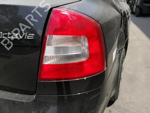 Right taillight SKODA OCTAVIA II (1Z3) 1.6 TDI | BP16148514C35 