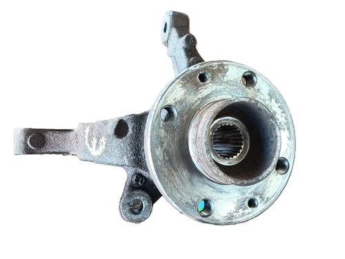 Used Left front steering knuckle NISSAN MICRA III (K12) 1.2 16V (80 hp) 30881233