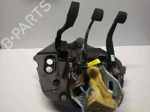 Clutch pedal OPEL ZAFIRA / ZAFIRA FAMILY B (A05) 1.9 CDTI (M75) (120 hp) 8767416