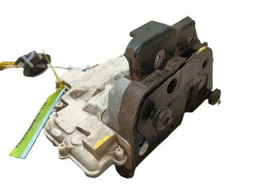 Høyre foran lås AUDI A3 (8P1) 2.0 TDI 16V (140 hp) 31947236