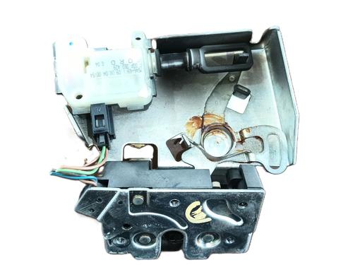 Used Tailgate lock FORD MONDEO III Saloon (B4Y) 2.0 TDCi (130 hp) 30937237