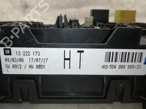 Fuse box OPEL ASTRA H GTC (A04) 1.6 (L08) | BP8597462E1 