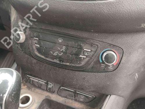 AC-Styringsenhed/Manøvreenhed AC-Styringsenhed/Manøvreenhed FORD TRANSIT COURIER B460 MPV 1.5 TDCi (75 hp) 36772473 36772473