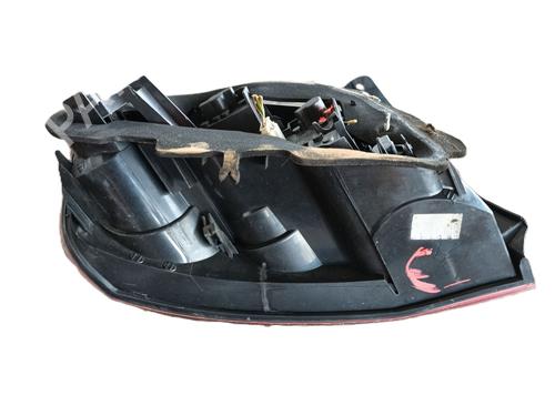 Right taillight PEUGEOT 407 (6D_) 2.0 HDi 135 (6DRHRH, 6DRHRE, 6DRHRG, 6DRHRJ) | BP30168663C35