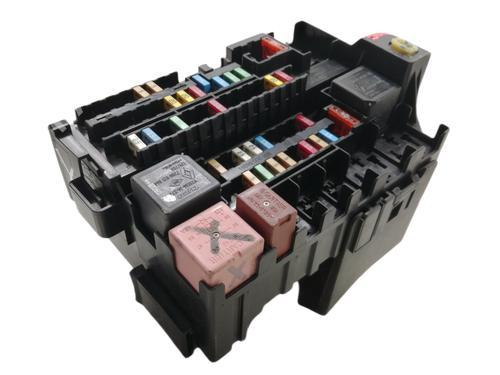 Fuse box RENAULT LAGUNA III (BT0/1) [2007-2015]  13504158