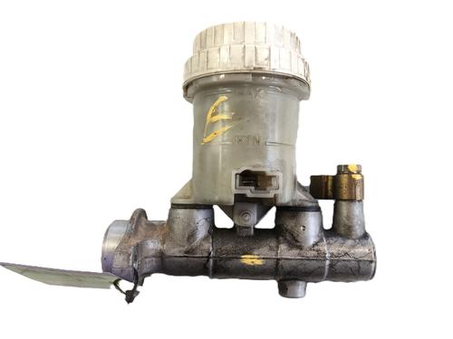Used Brake master cylinder Brake master cylinder MITSUBISHI L200 (K7_T, K6_T, K5_T) 2.5 TD 4WD (K74T) (99 hp) 34581415 34581415