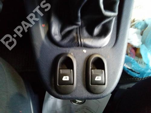 left-front-window-switch-peugeot-1007-km_-14-hdi-2005-9578855 main image
