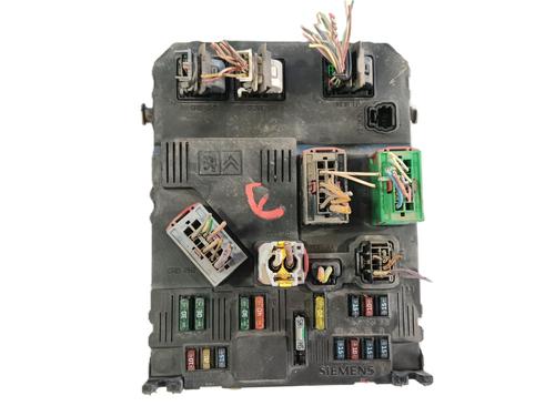 Used Fuse box PEUGEOT PARTNER MPV (5_, G_) 1.9 D (69 hp) 31585091