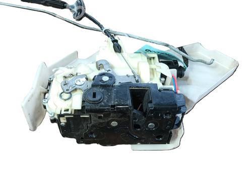 Used Rear left lock VW POLO IV (9N_, 9A_) 1.4 16V (80 hp) 31066927