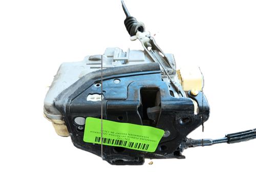 Venstre foran lås VW PASSAT B6 (3C2) 2.0 TDI 16V (140 hp) 30110518