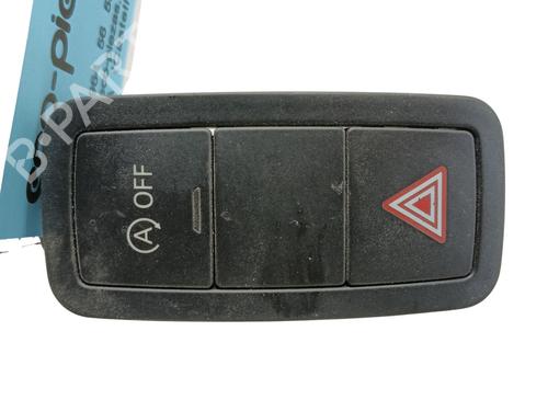 Used Warning switch AUDI A1 Sportback (8XA, 8XF) 1.2 TFSI (86 hp) 17479059