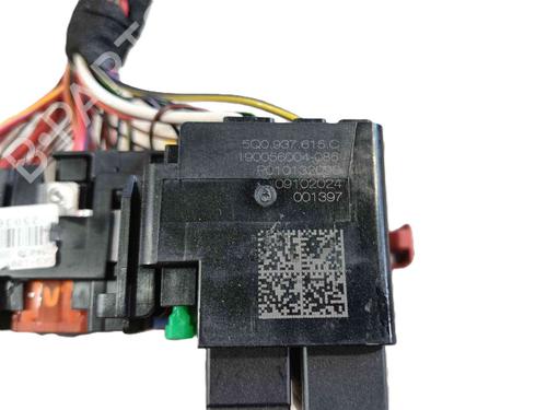 Fuse box SEAT ATECA (KH7, KHP) 1.0 TSI | BP37149554E1 - Image 4
