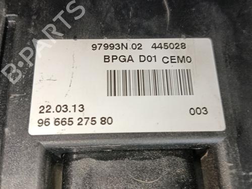 Caja reles / fusibles CITROËN C4 Picasso I MPV (UD_) 2.0 HDi 150 | BP29970437E1