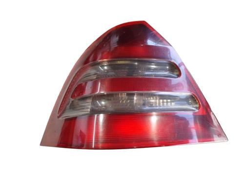 Used Left taillight Left taillight MERCEDES-BENZ C-CLASS (W203) C 220 CDI (203.006, 203.008) (143 hp) 40453070 40453070