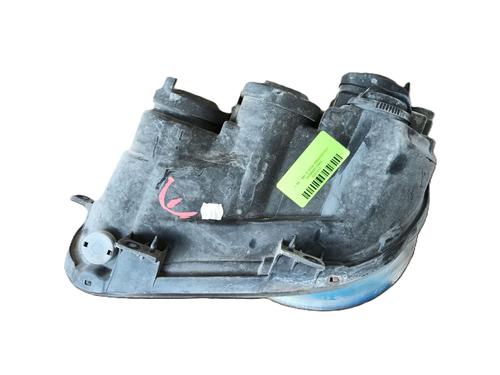 Right headlight VW POLO IV (9N_, 9A_) 1.4 16V | BP29888310C29